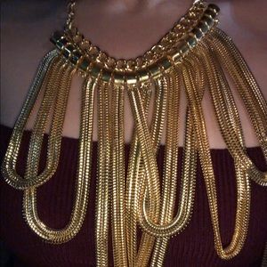 Gold chain necklace